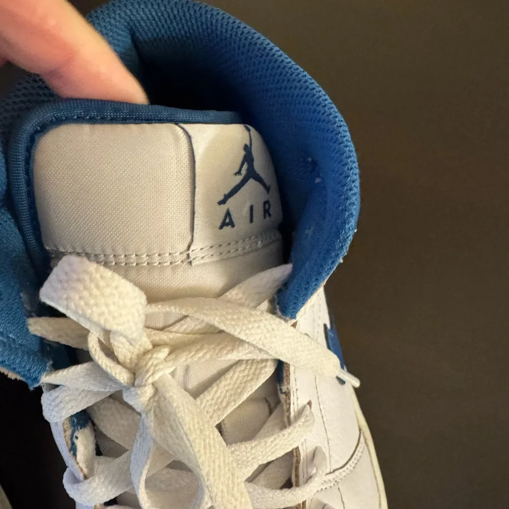 Nike White and Blue High-Top Sneakers - Picture 8 of 12